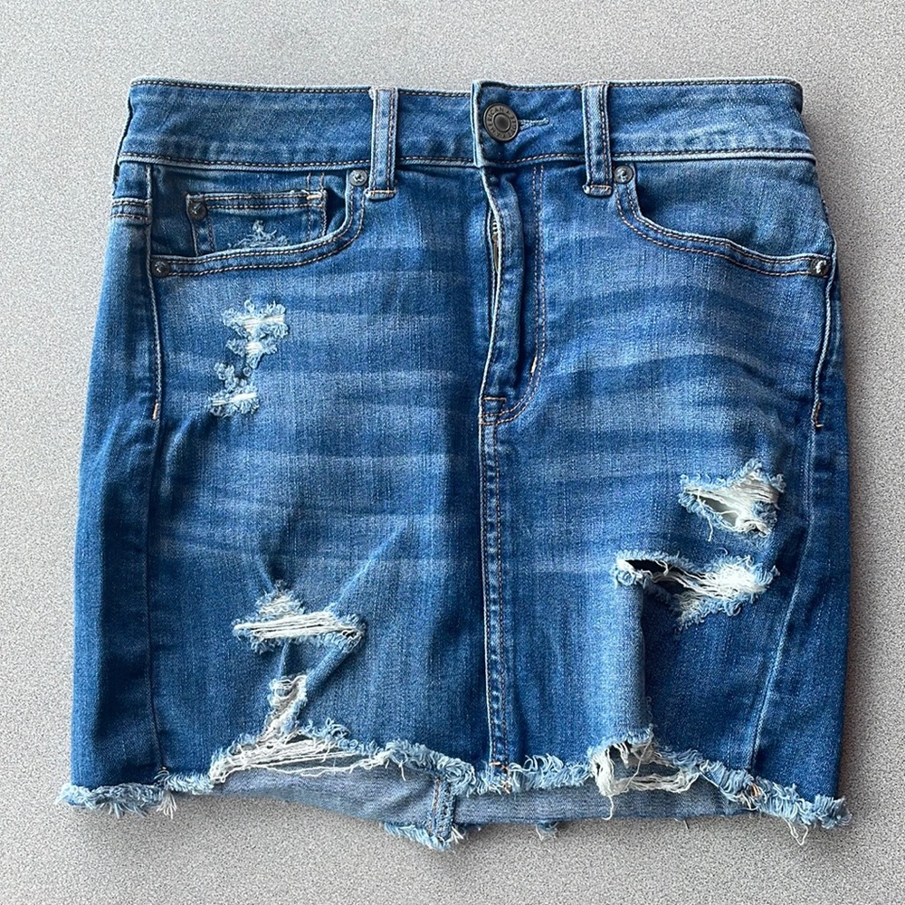 American Eagle denim skirt size 4 super stretch